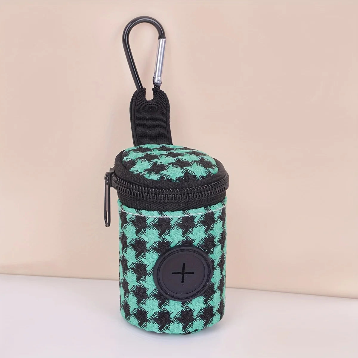 Dachshund Walk Clip™ – Portable Poop Bag Holder for Stress-Free Adventures