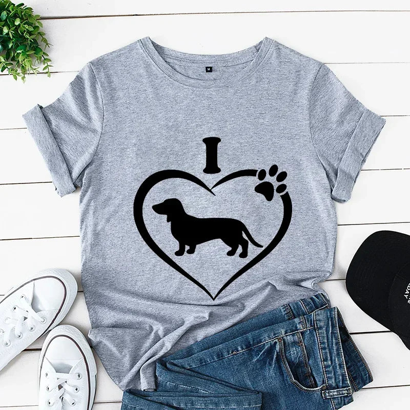 Dachshund Mom Oversized T-Shirt – Soft & Comfortable Tee for Proud Dachshund Lovers