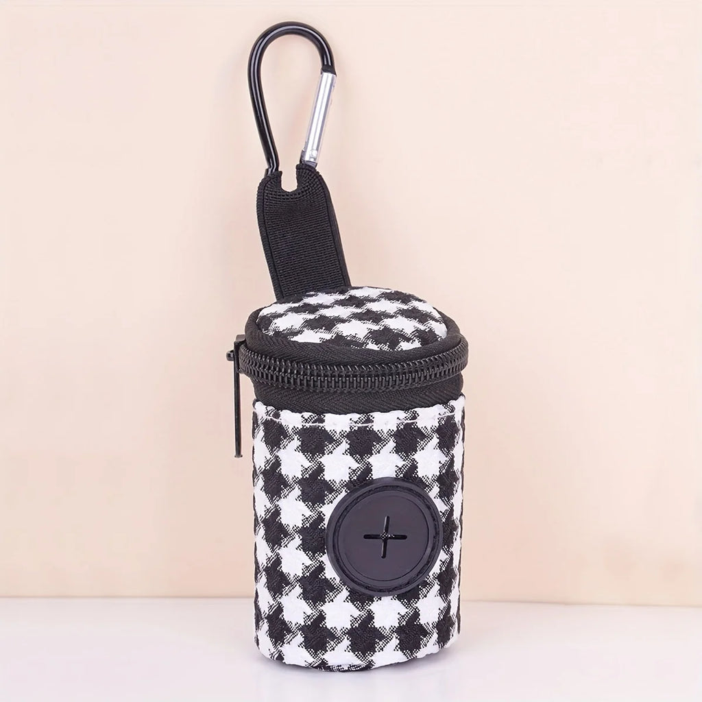Dachshund Walk Clip™ – Portable Poop Bag Holder for Stress-Free Adventures
